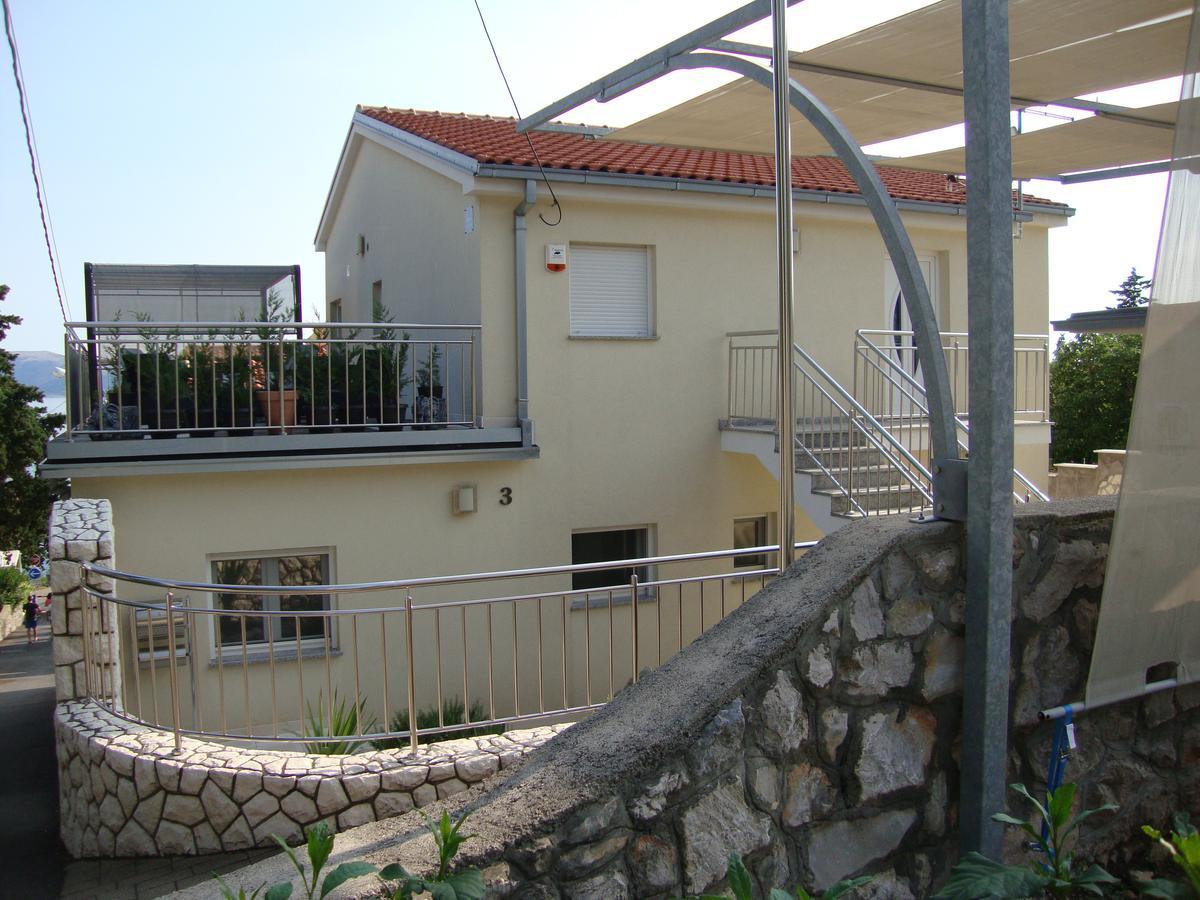 Apartments Ilona Novi Vinodolski Eksteriør billede
