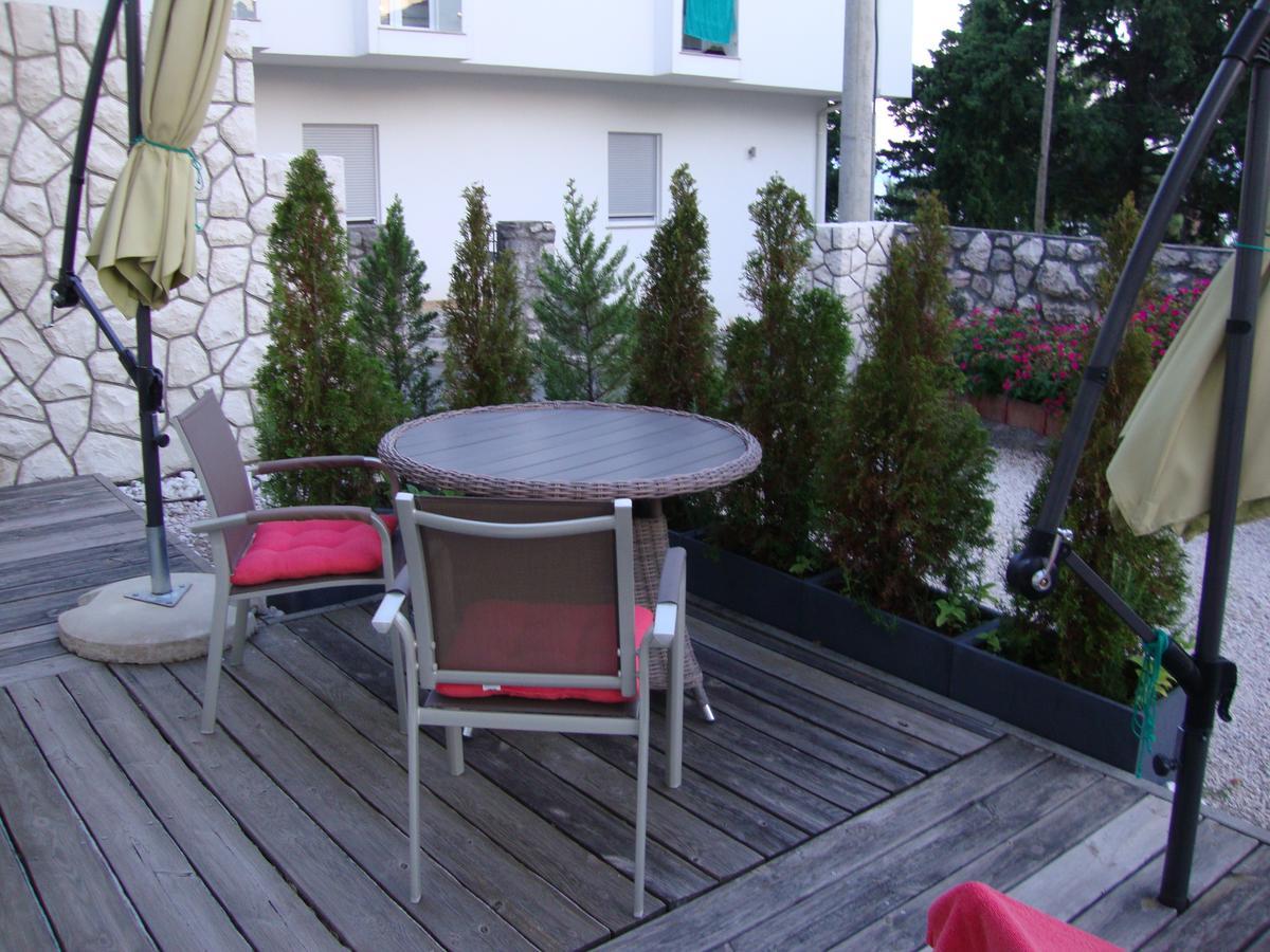 Apartments Ilona Novi Vinodolski Eksteriør billede